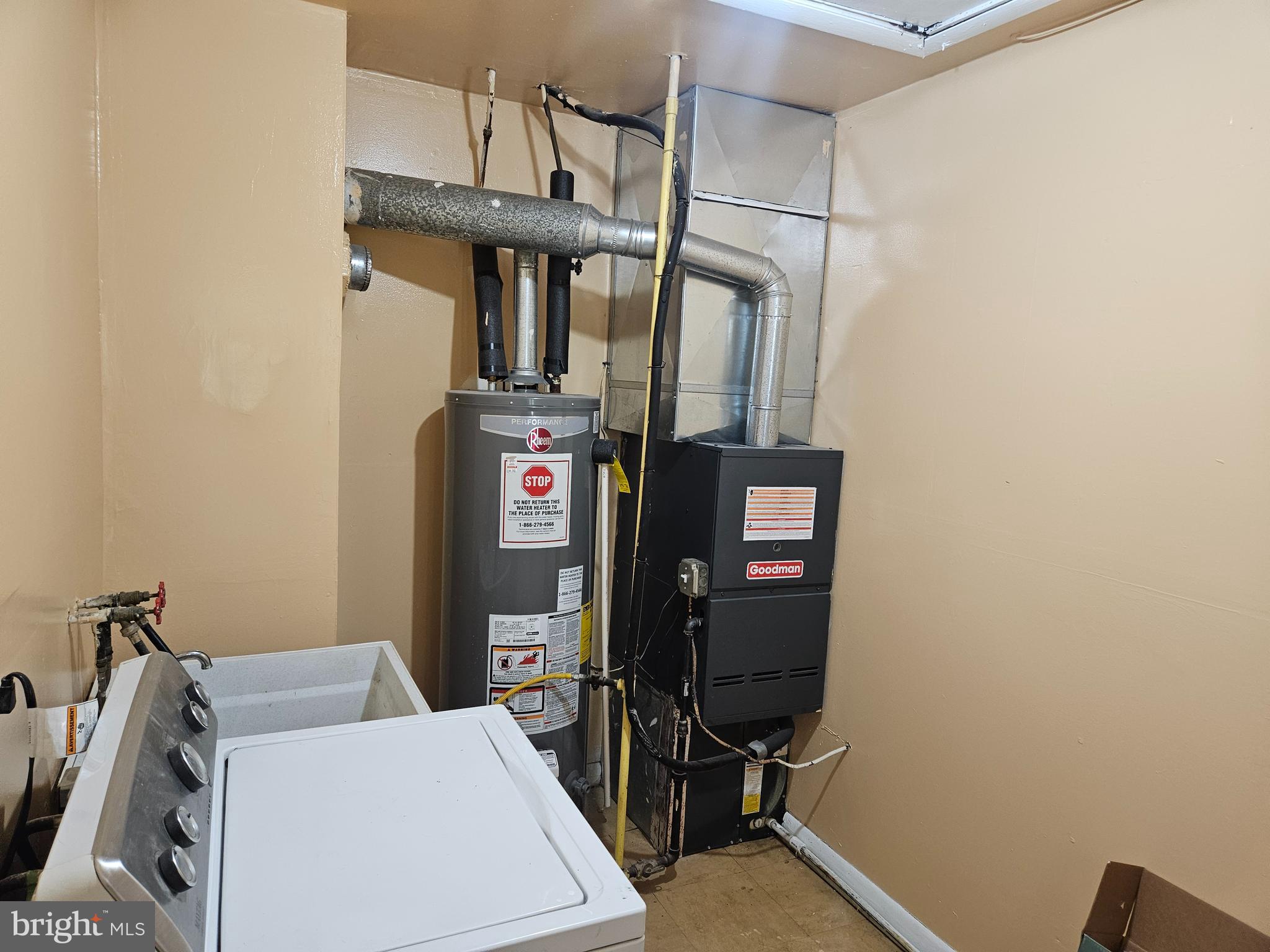 NOTTINGHAM VIL - Residential Lease