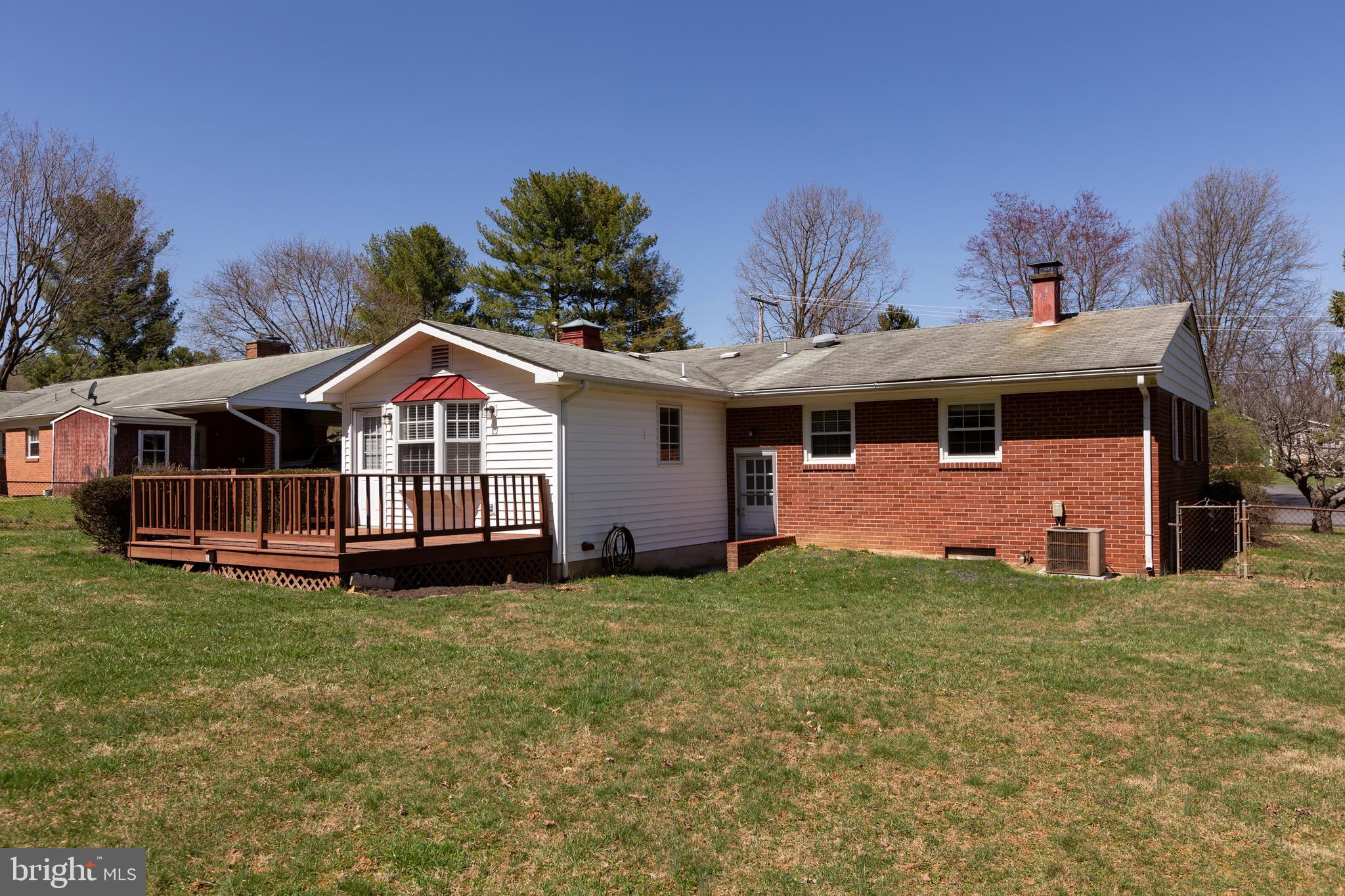 HILLWOOD ESTATES - Residential