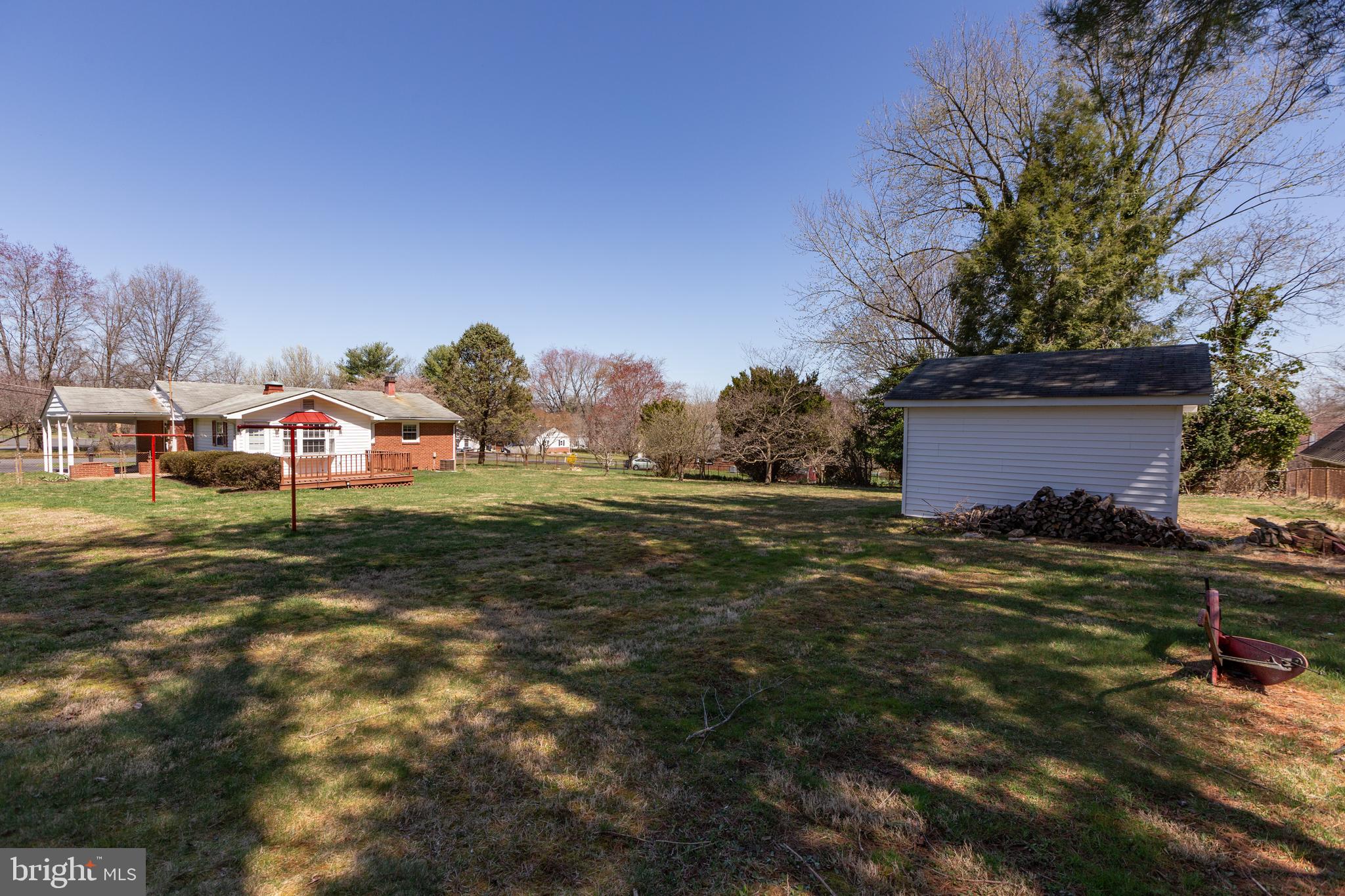 HILLWOOD ESTATES - Residential