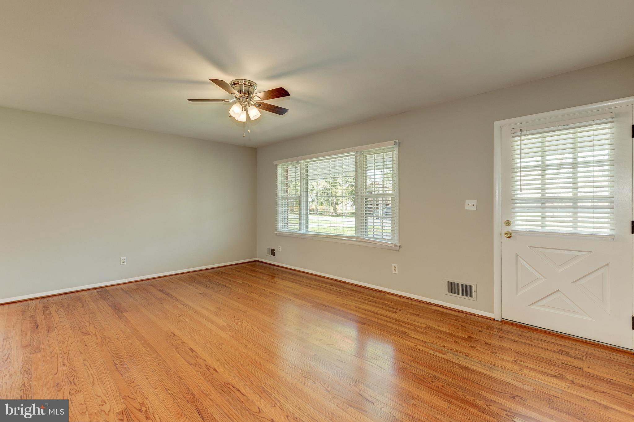 HILLWOOD ESTATES - Residential