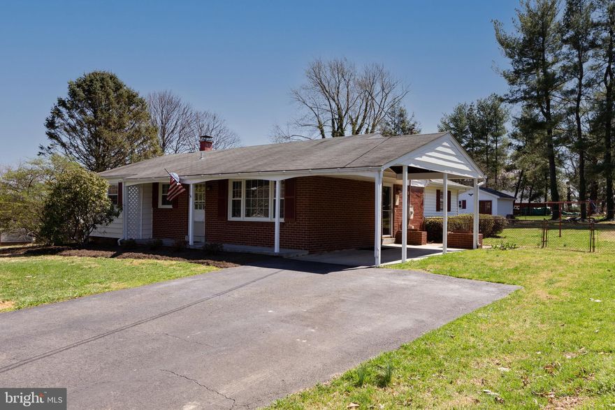 Absolutely precious home walk to town...Location Location!! . ON HALF ACRE LEVEL LOT!  larger then it looks outside  over 1900 sf. . Newer windows and wood blinds, Hardwoods though out! Master bath and all newer lighting fixtures through out.  Large kitchen  addition with newer stove, and dishwasher and lighting. leads onto  deck that backs to mature trees and views of original barns. 3 bedrooms on main level..l 4  (den) down stairs with closet bedrooms on main with 2 full baths and all hardwood floors.  Basement is finished with possible not legal 4th bedroom, laundry and storage area with additional freezer ..    Great storage shed with electrical and insulation. Value priced sold as .  All systmes is good working  order.  Owner Agent.