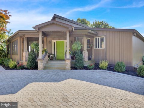 329 WOLF CREEK ROAD BERNVILLE PA 19506