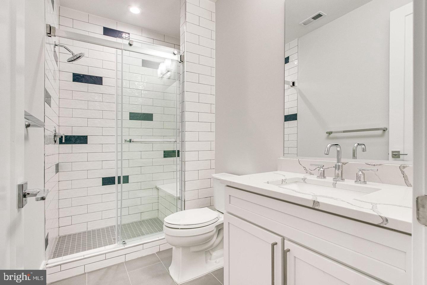 TOWN AND COUNTRY GARDENS - Residential