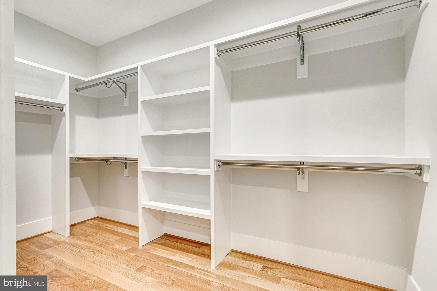 TOWN AND COUNTRY GARDENS - Residential