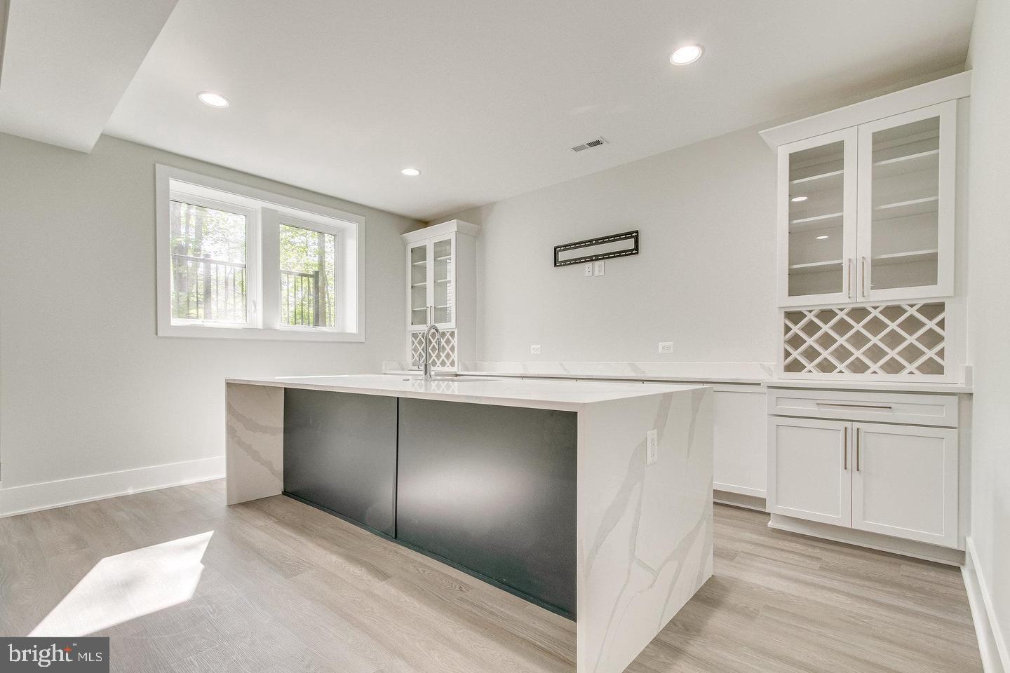 TOWN AND COUNTRY GARDENS - Residential