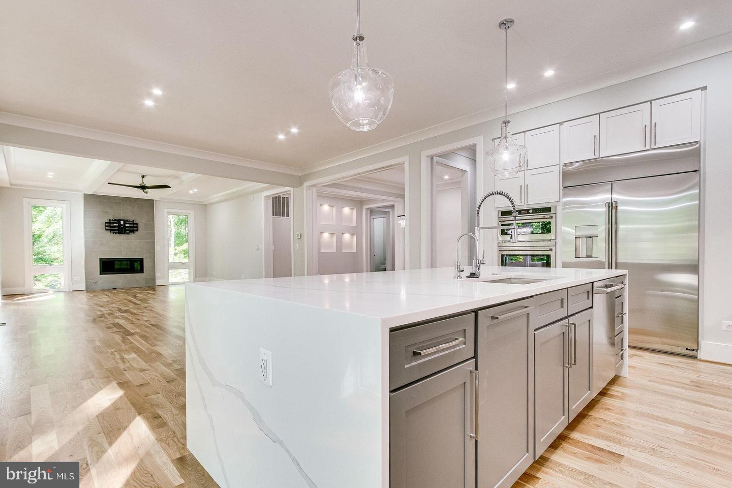 TOWN AND COUNTRY GARDENS - Residential