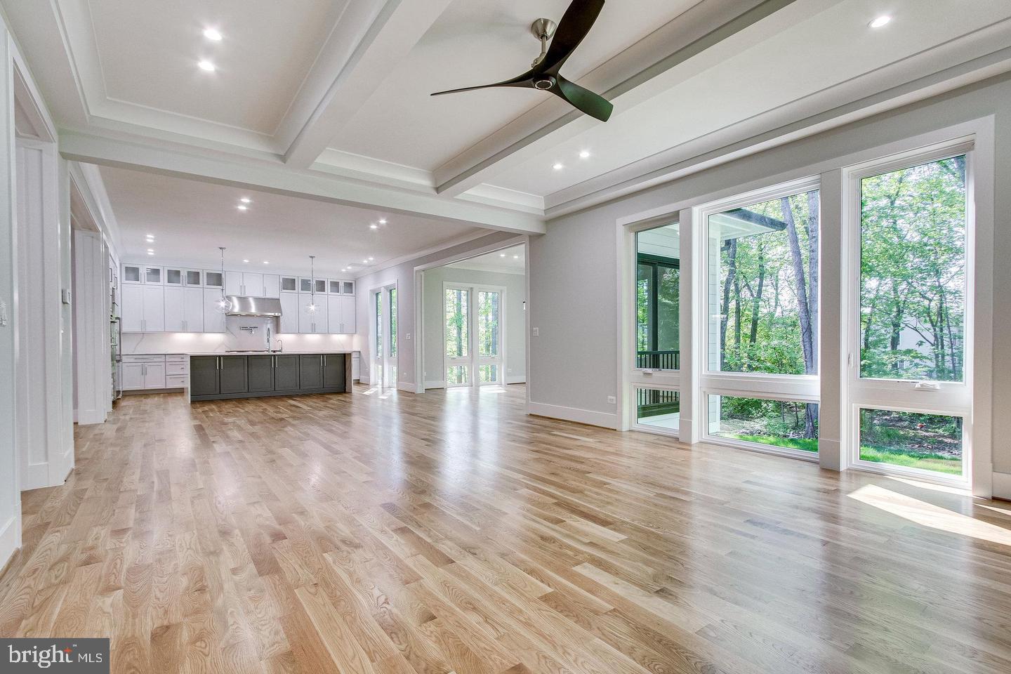 TOWN AND COUNTRY GARDENS - Residential