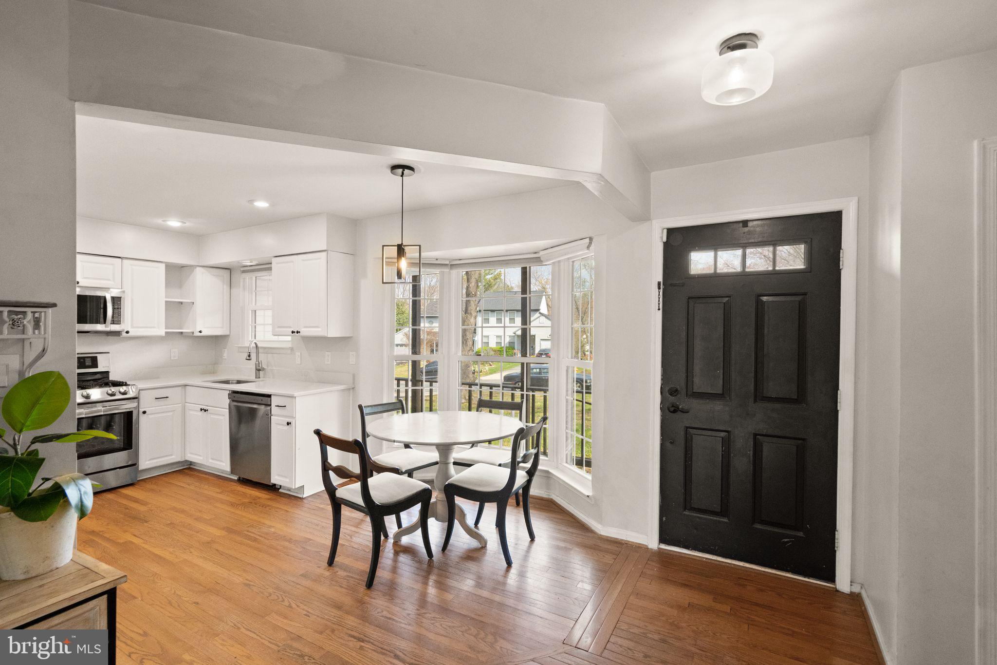 LAKE RIDGE - Residential