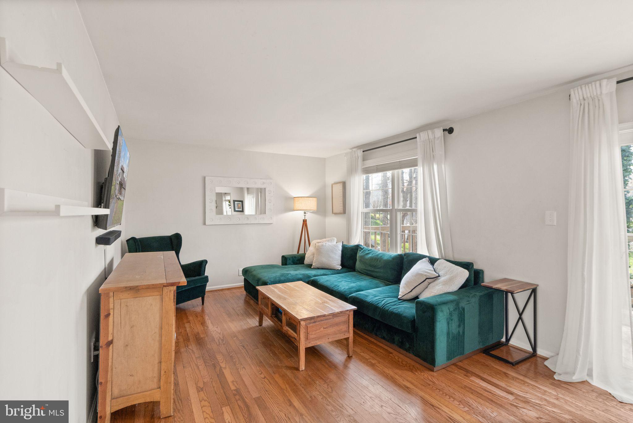 LAKE RIDGE - Residential