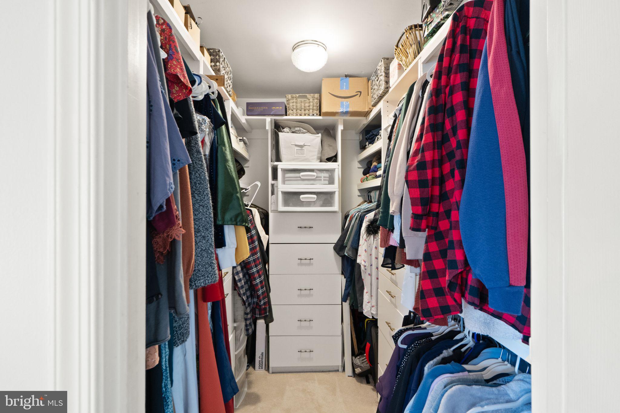 LAKE RIDGE - Residential