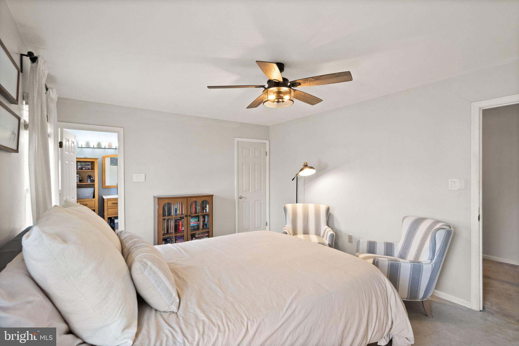 LAKE RIDGE - Residential