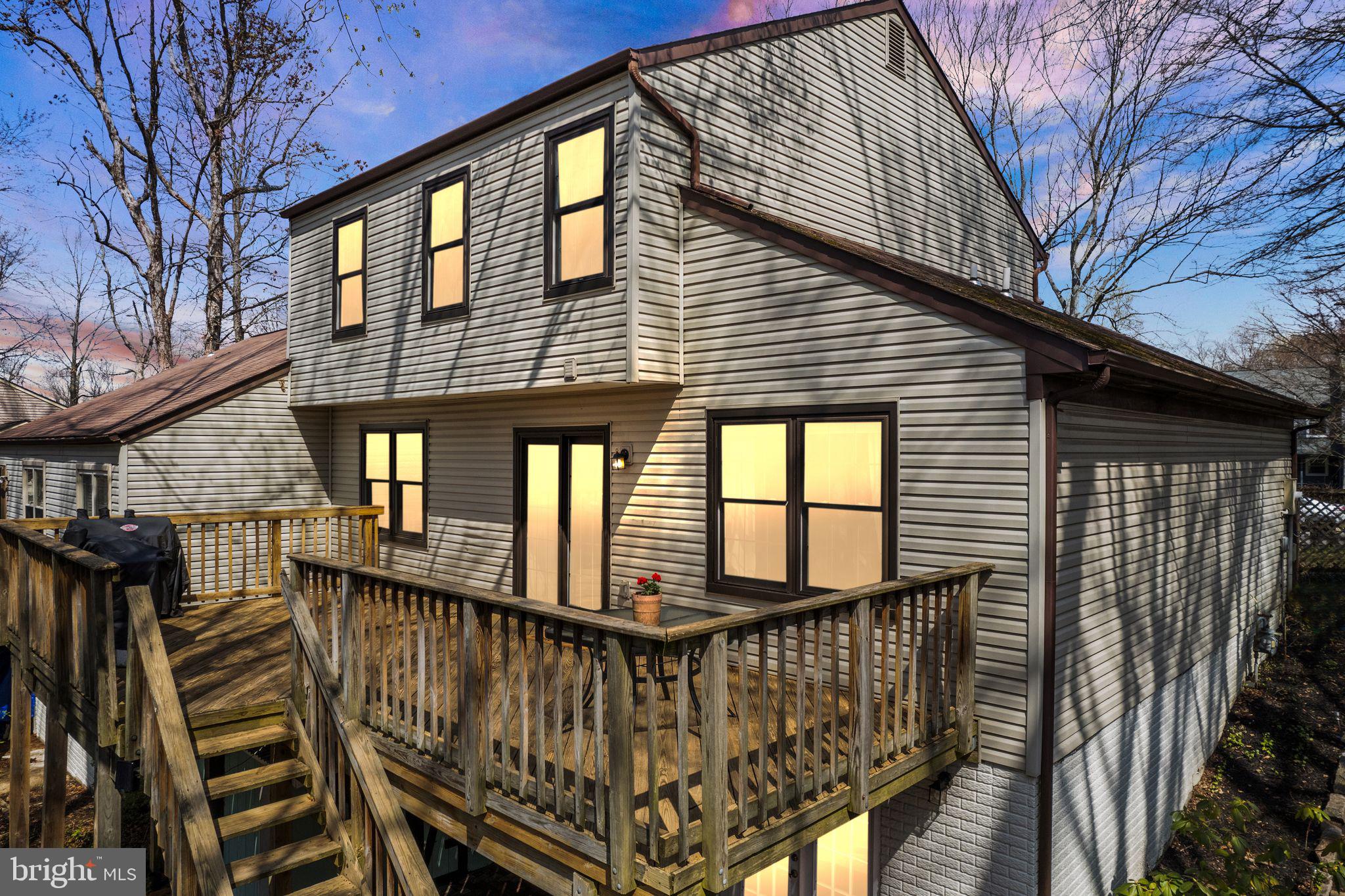 LAKE RIDGE - Residential