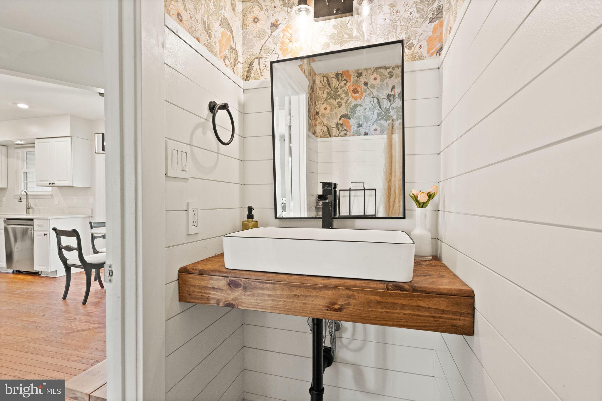 LAKE RIDGE - Residential