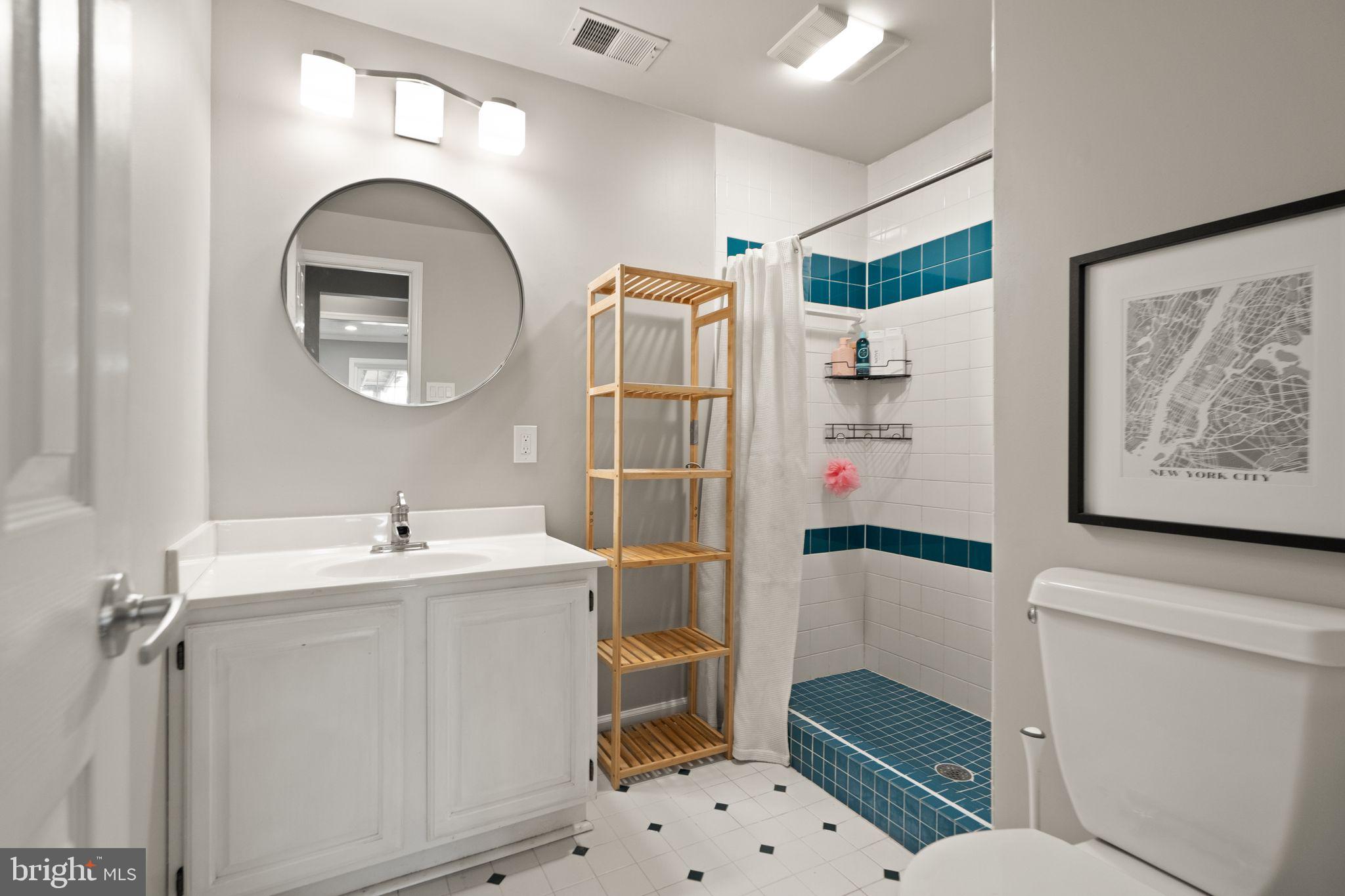 LAKE RIDGE - Residential