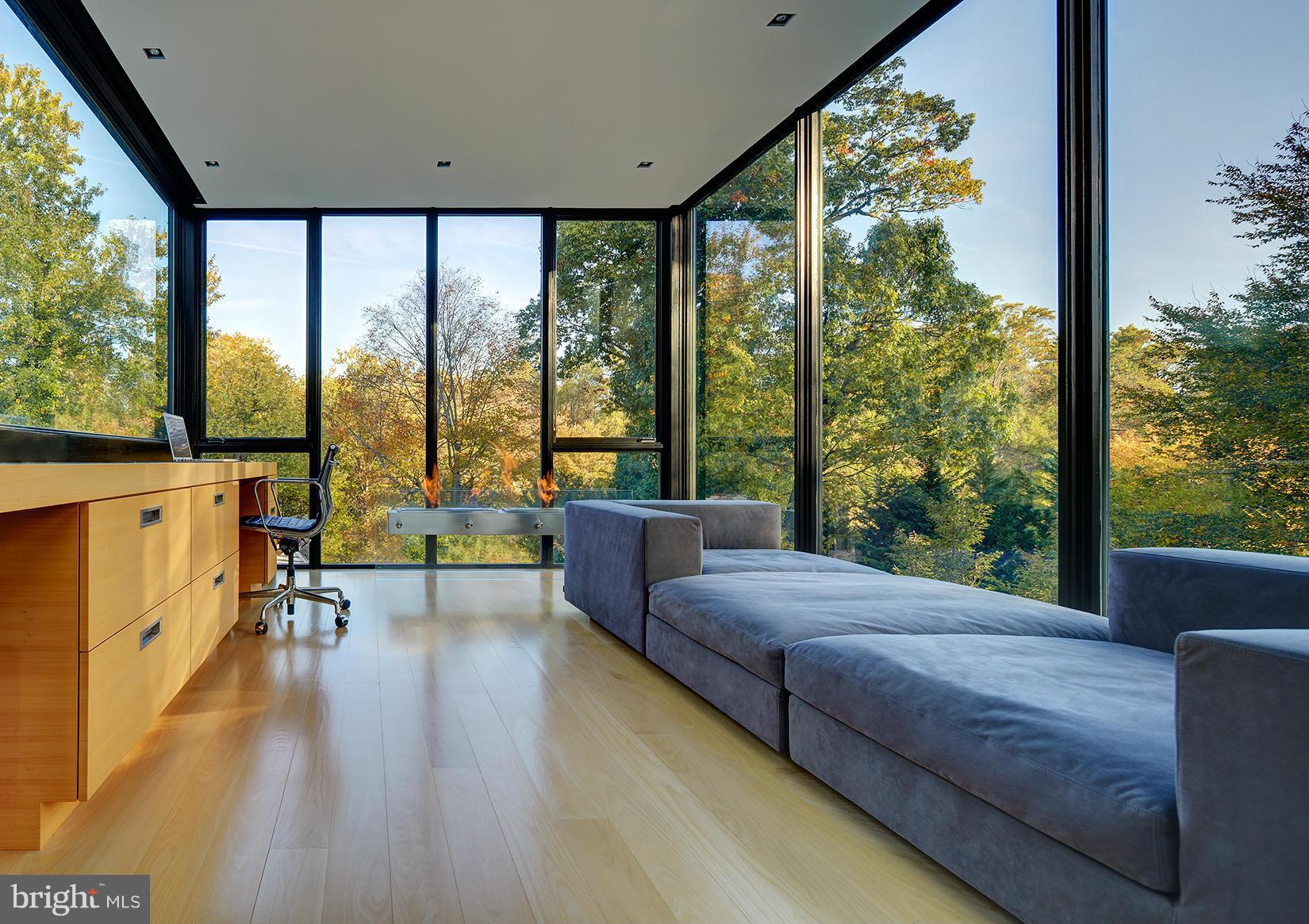 SPRING VALLEY - Residential