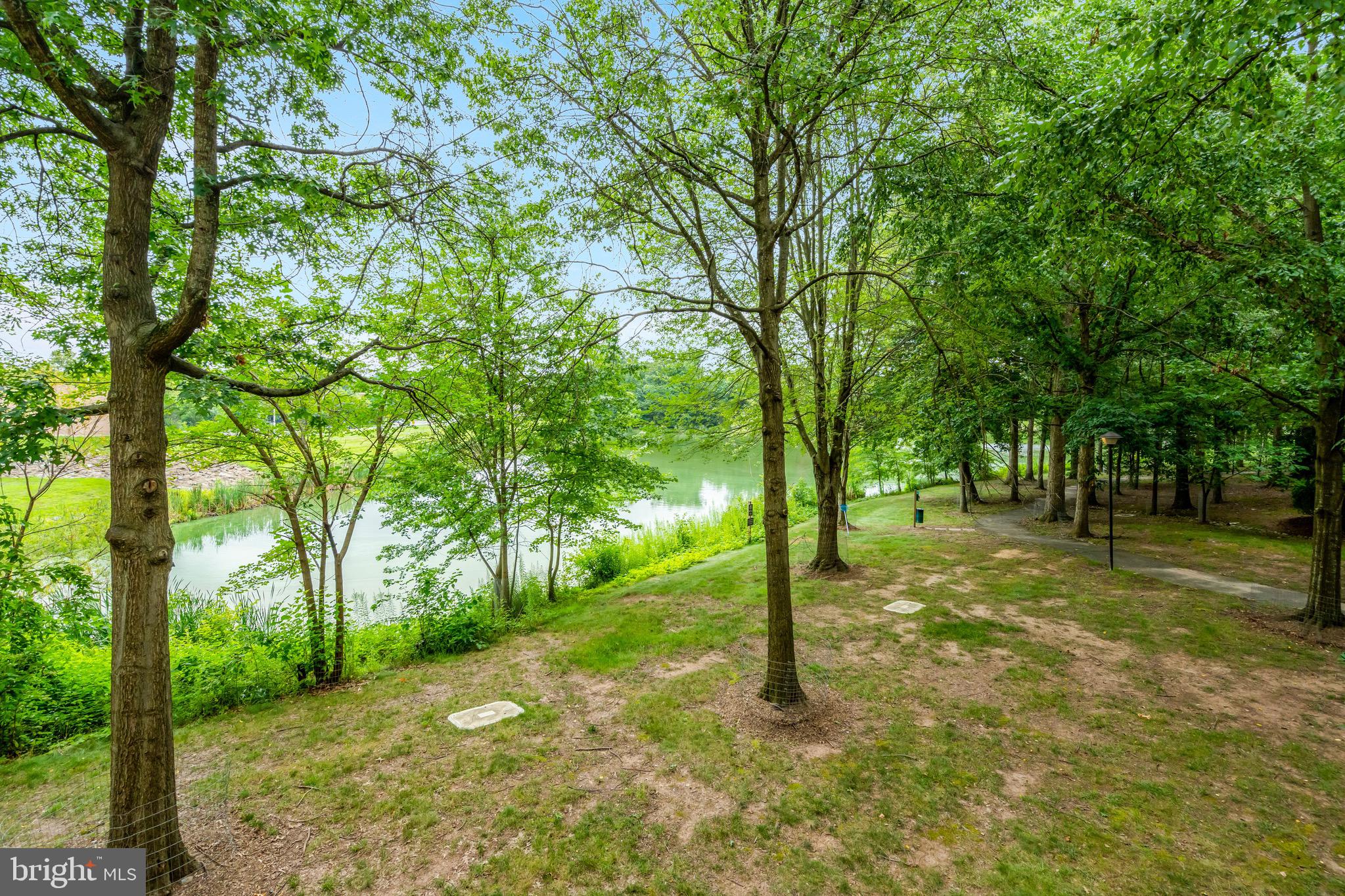 EDGEWATER - Residential