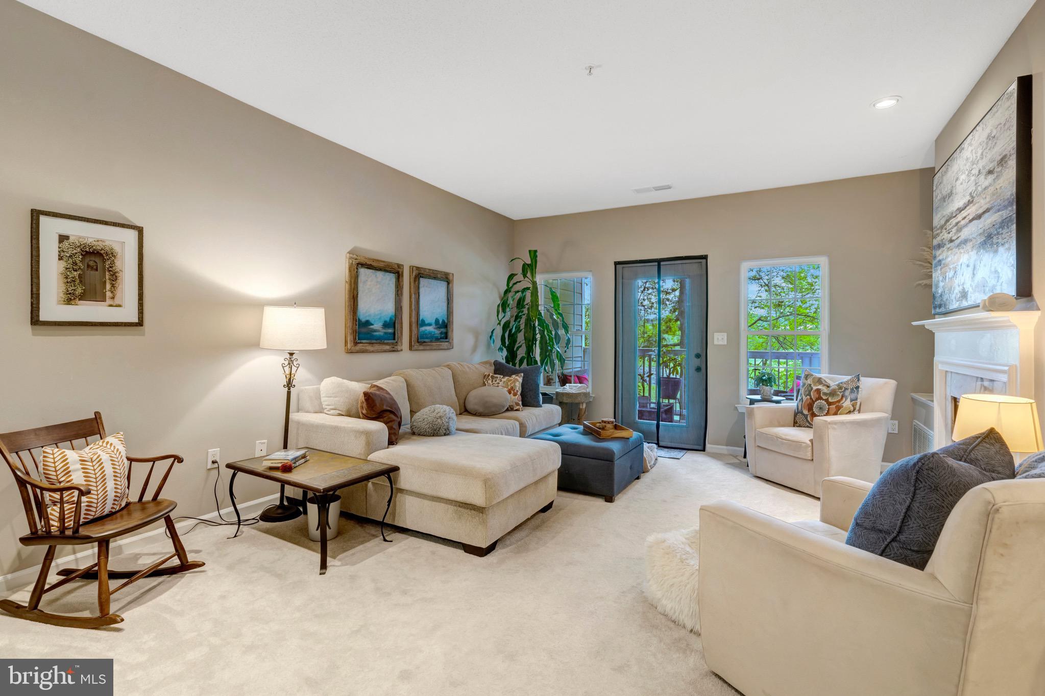 EDGEWATER - Residential