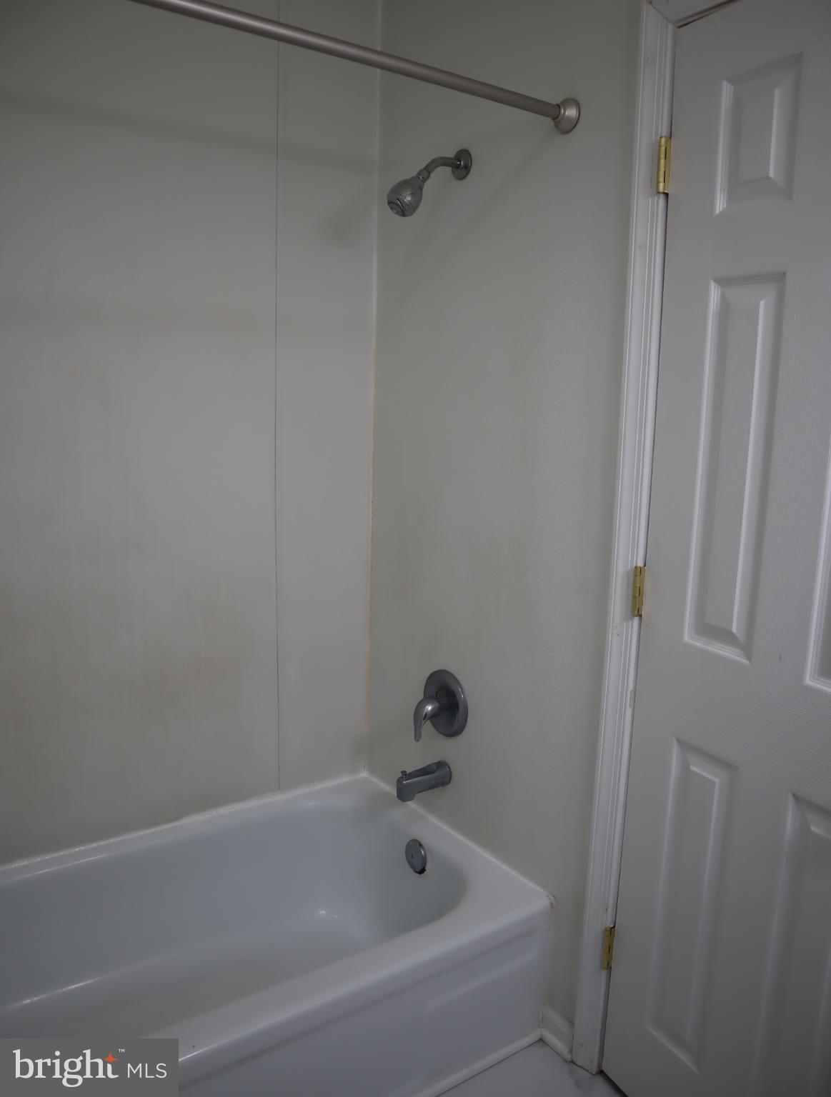 WICOMICO VILLAGE - Residential Lease