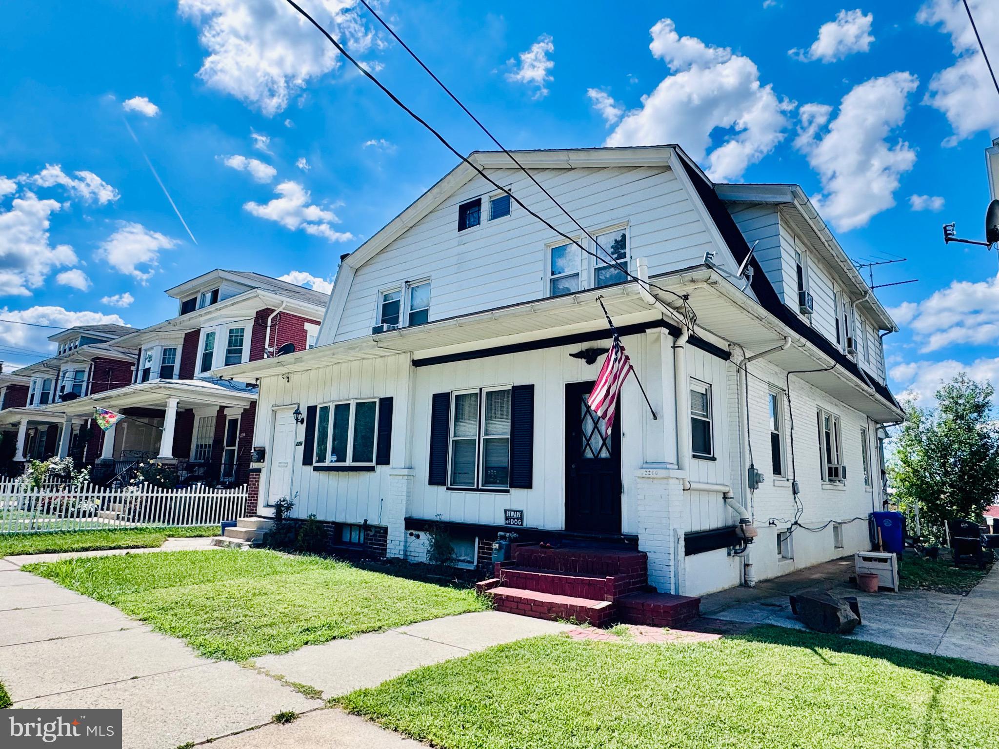 2260 NORTHMONT BOULEVARD