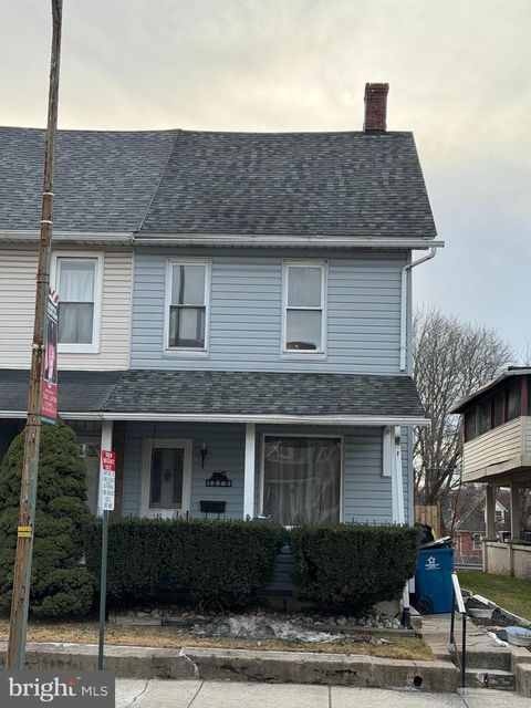 Townhouse For Sale - 1372 Main Street<br/> NORTHAMPTON, PA 18067