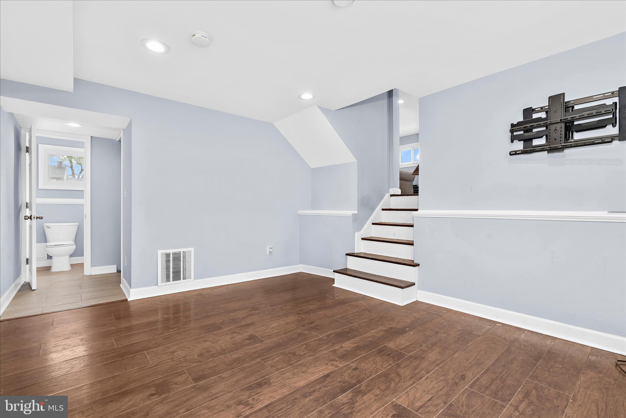 CATONSVILLE HEIGHTS - Residential