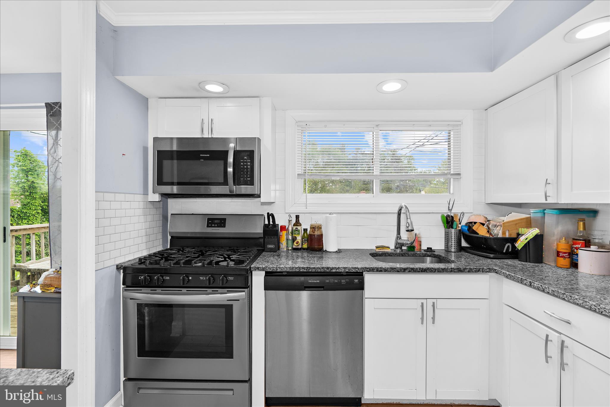 CATONSVILLE HEIGHTS - Residential