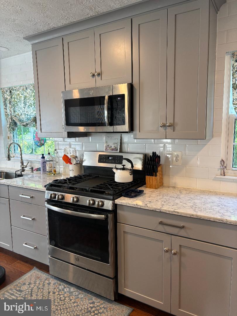 612 WINESAP COURT