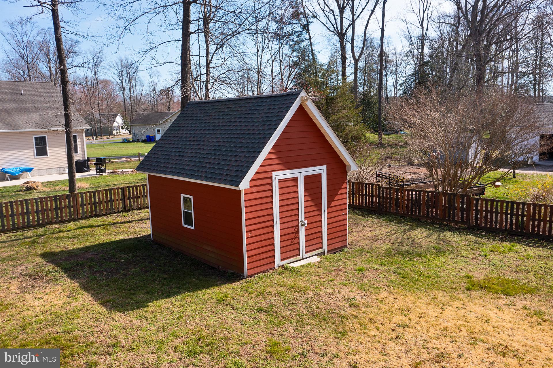 HICKORY WOODS - Residential
