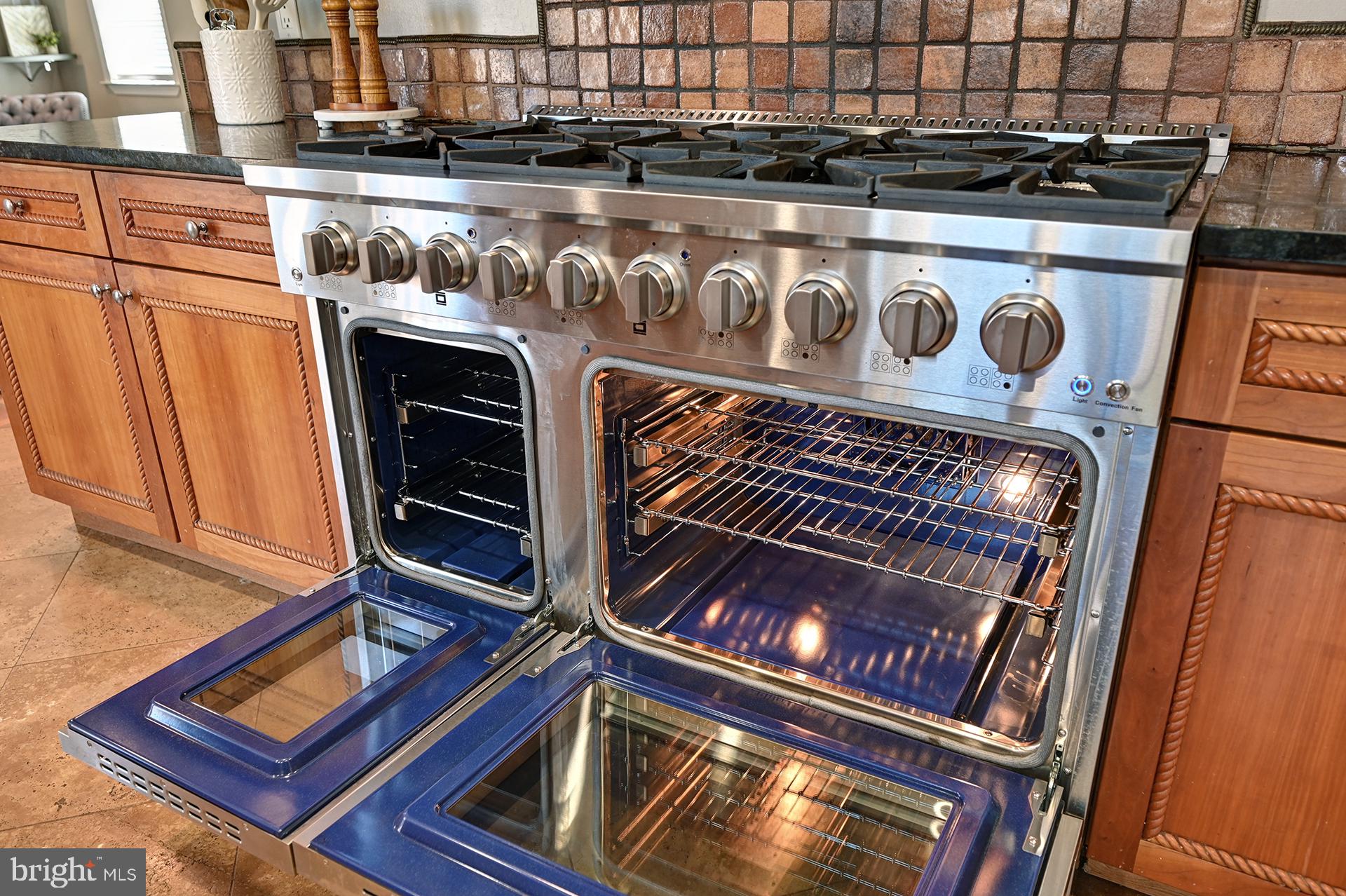 HICKORY WOODS - Residential