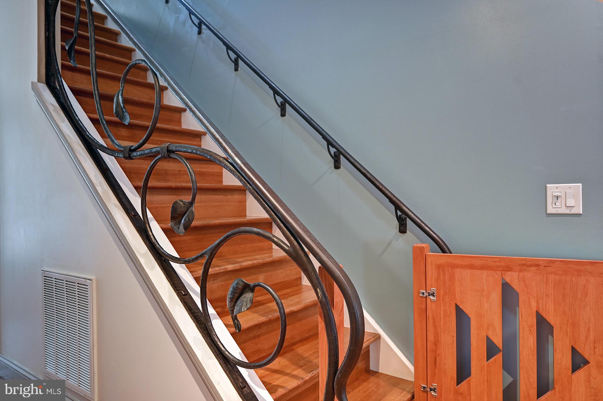 HICKORY WOODS - Residential