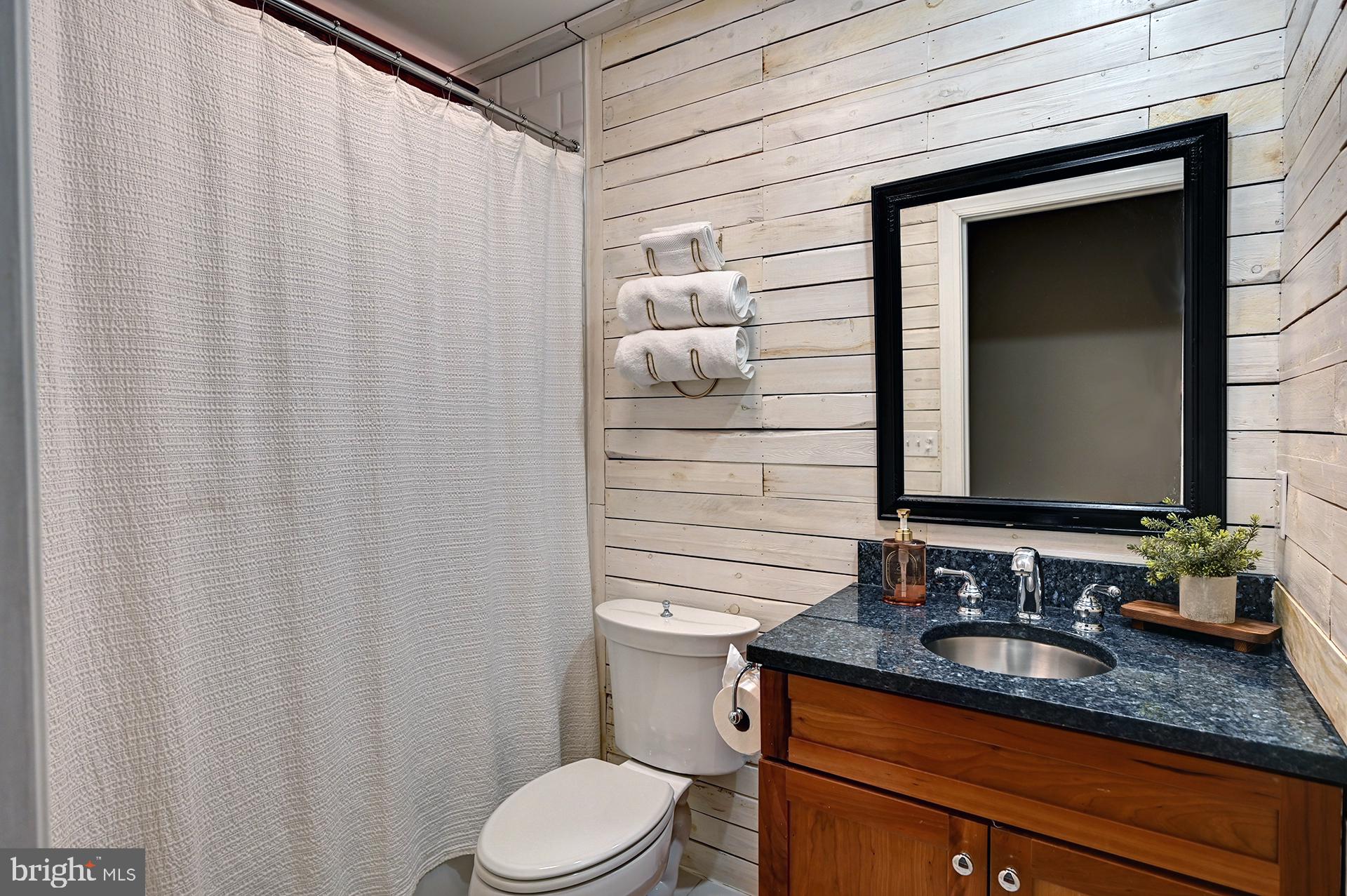 HICKORY WOODS - Residential