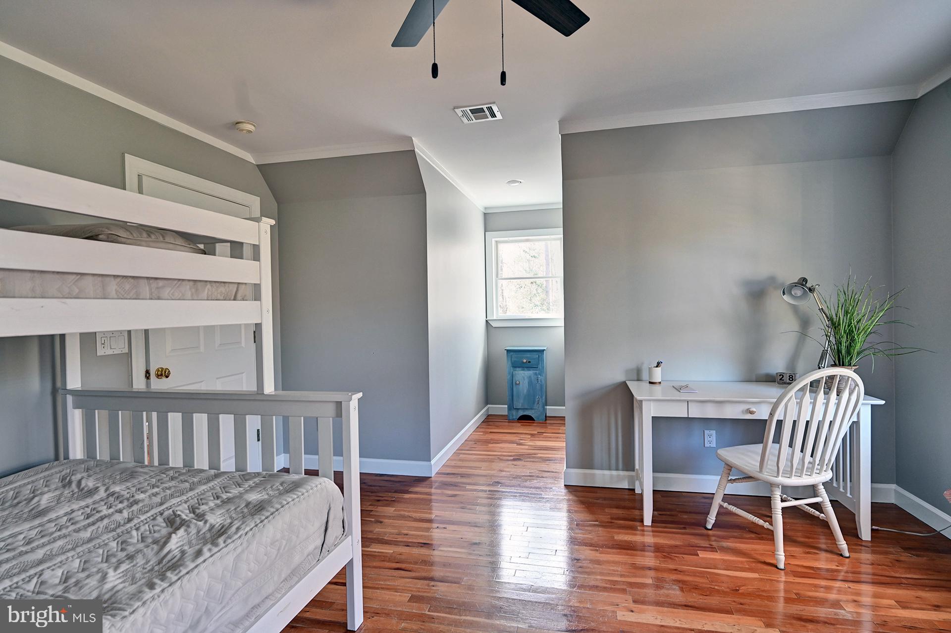 HICKORY WOODS - Residential