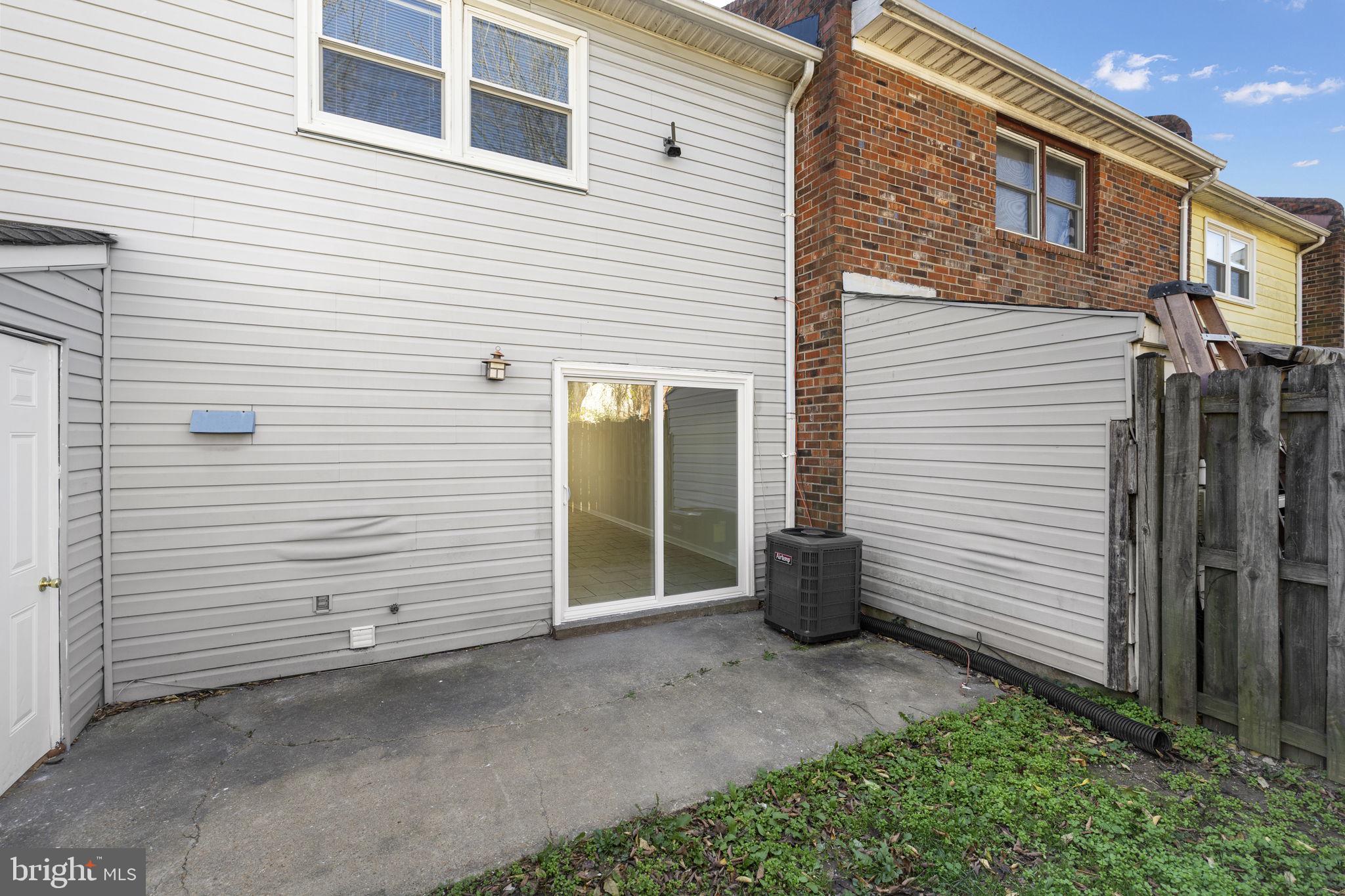 CENTRAL PARK TOWNHOMES - Residential