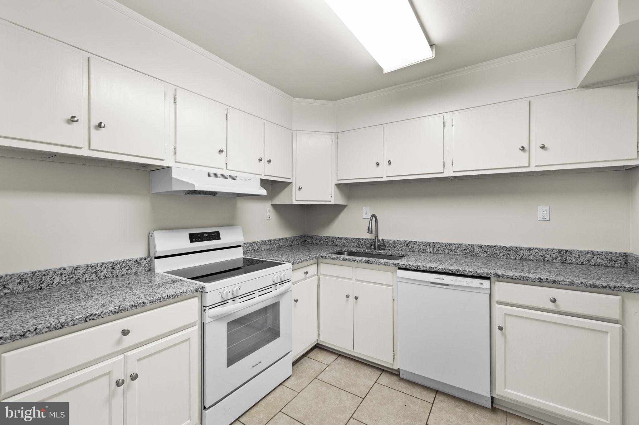 CENTRAL PARK TOWNHOMES - Residential