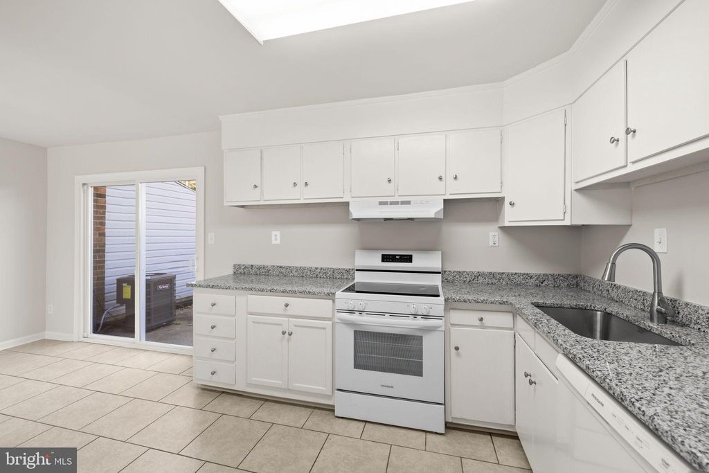 Photo of 129 Hickok Circle, FREDERICKSBURG, VA 22401 (MLS # VAFB2009268)