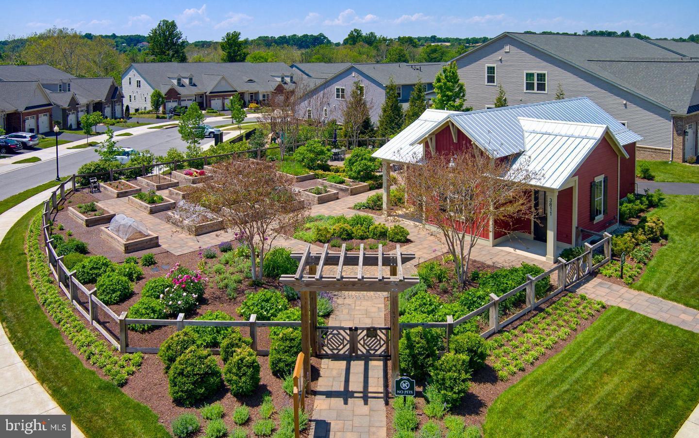 9247 BEALLS FARM ROAD