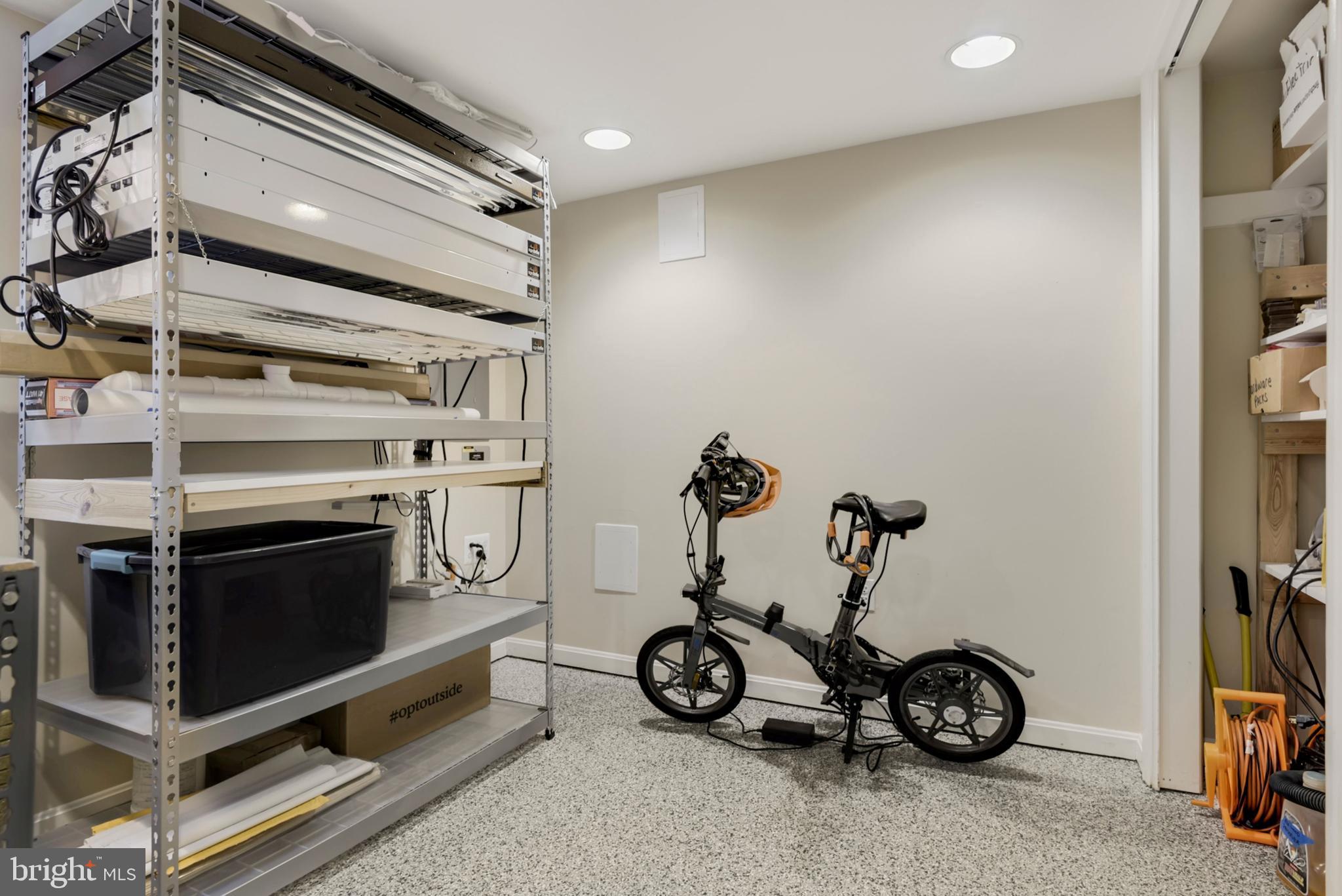 OVERLEE - Residential