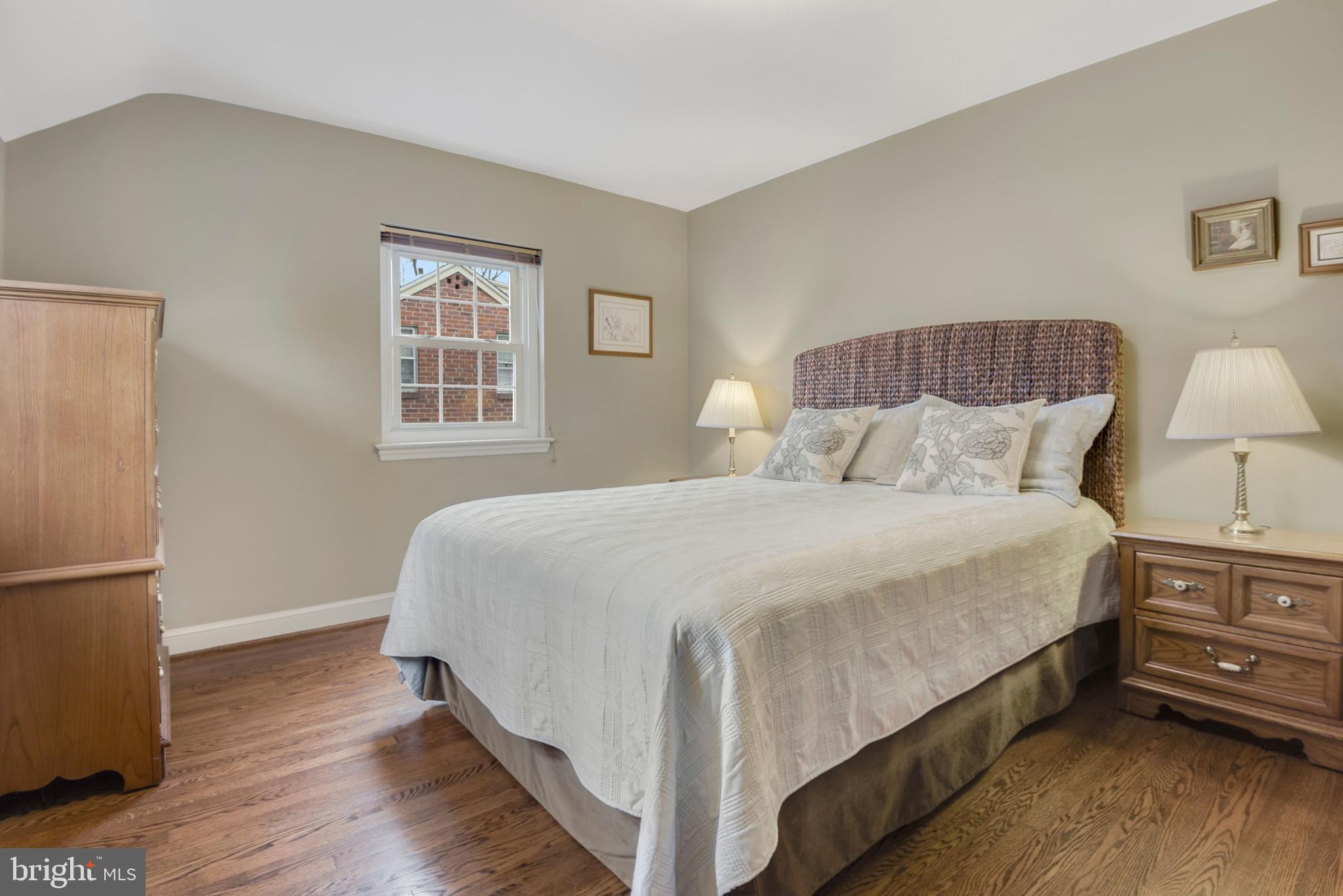 OVERLEE - Residential