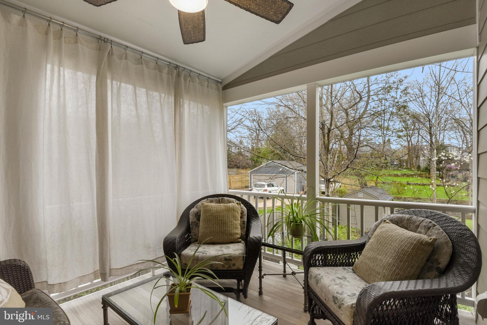 OVERLEE - Residential