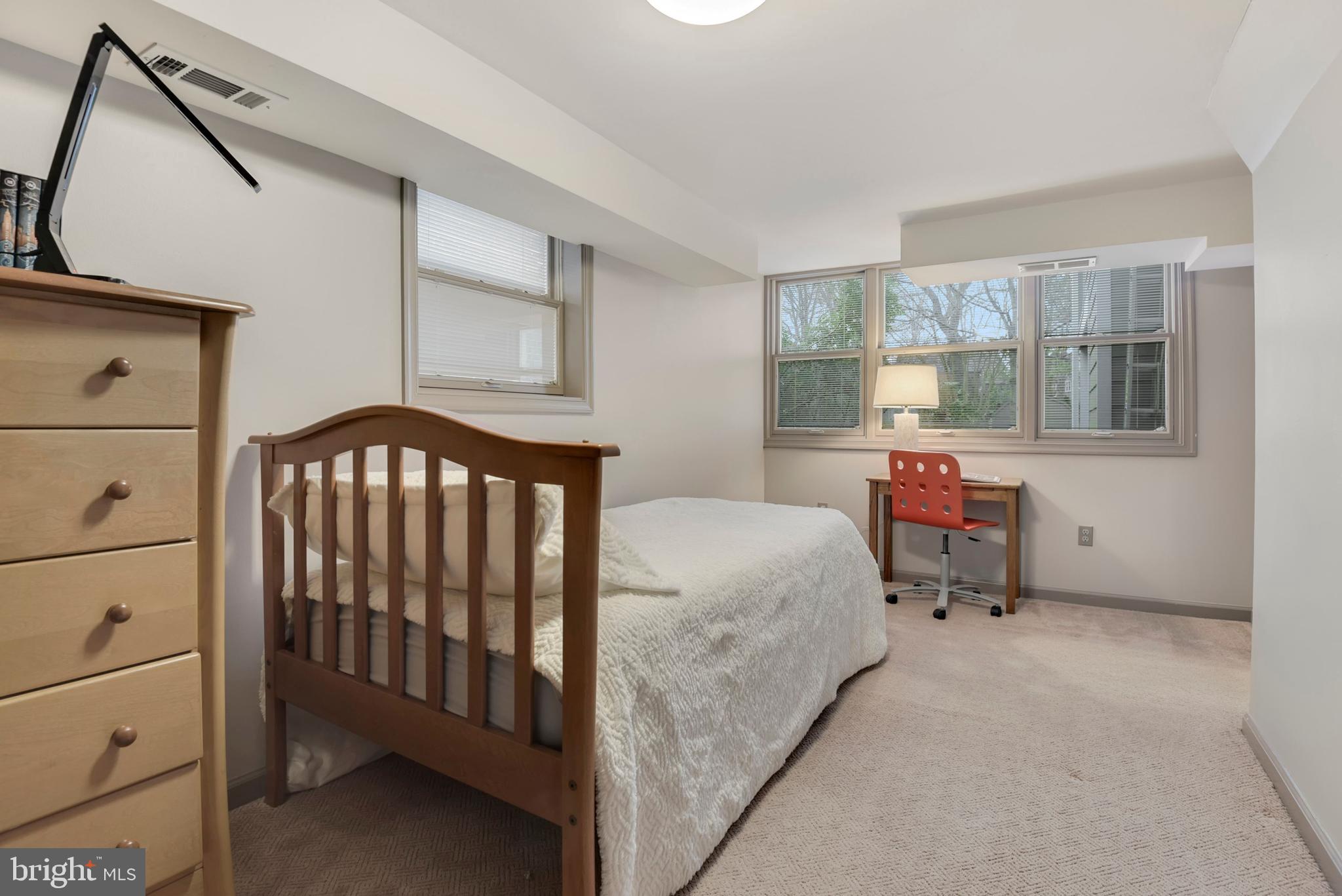 OVERLEE - Residential