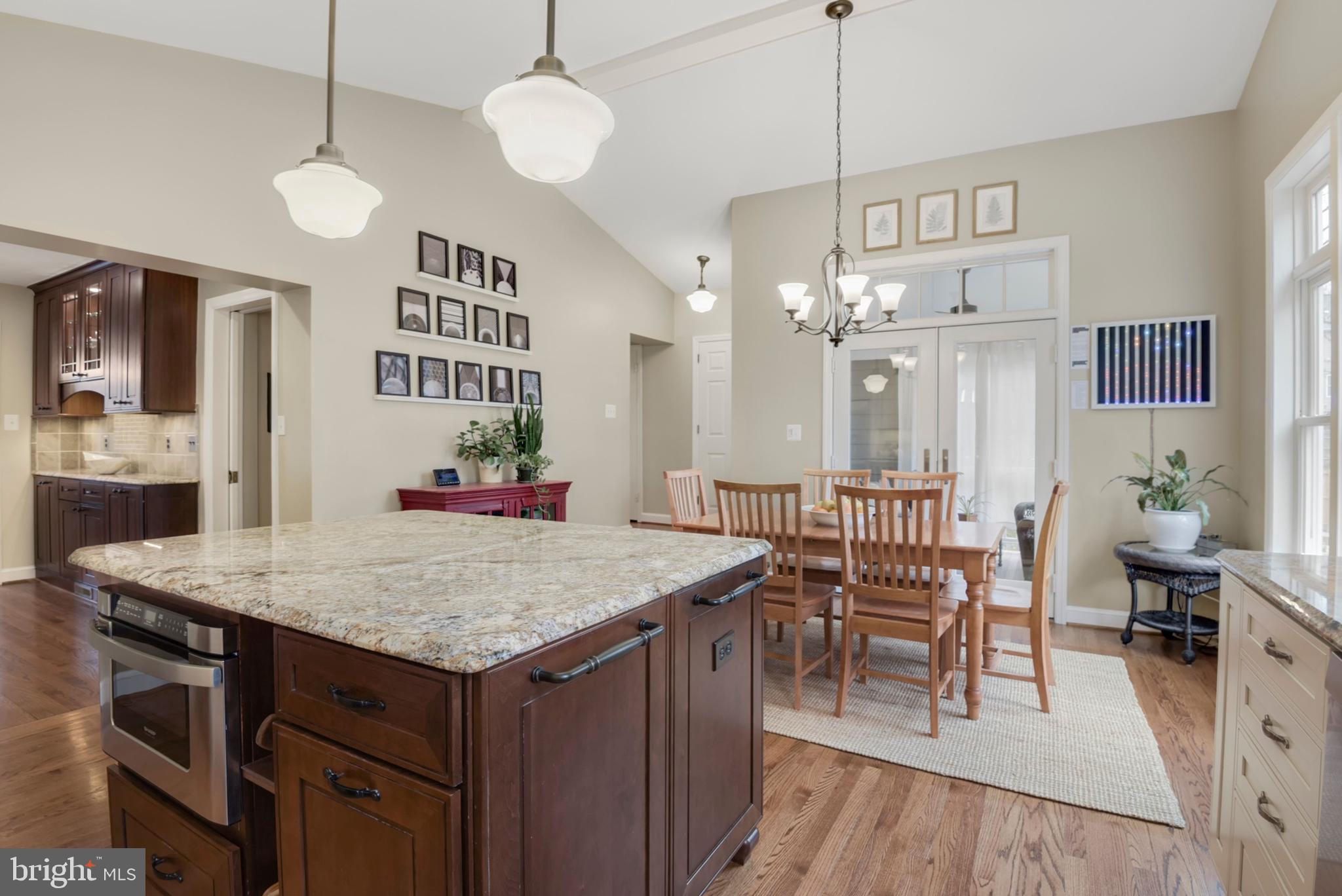 OVERLEE - Residential