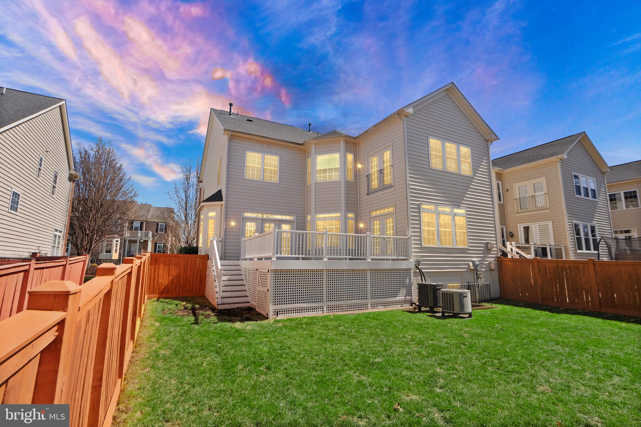 LANSDOWNE ON THE POTOMAC - Residential