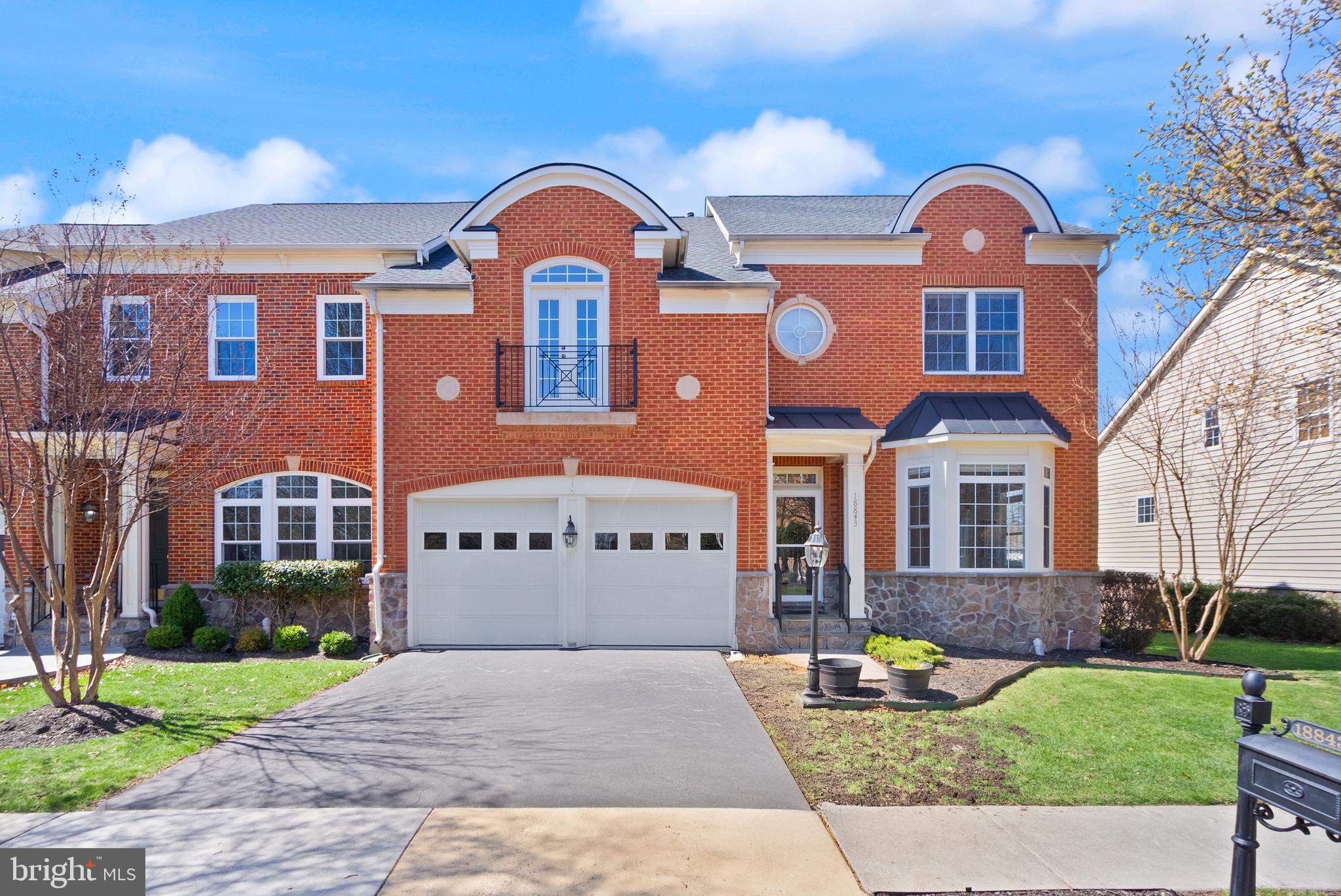 LANSDOWNE ON THE POTOMAC - Residential