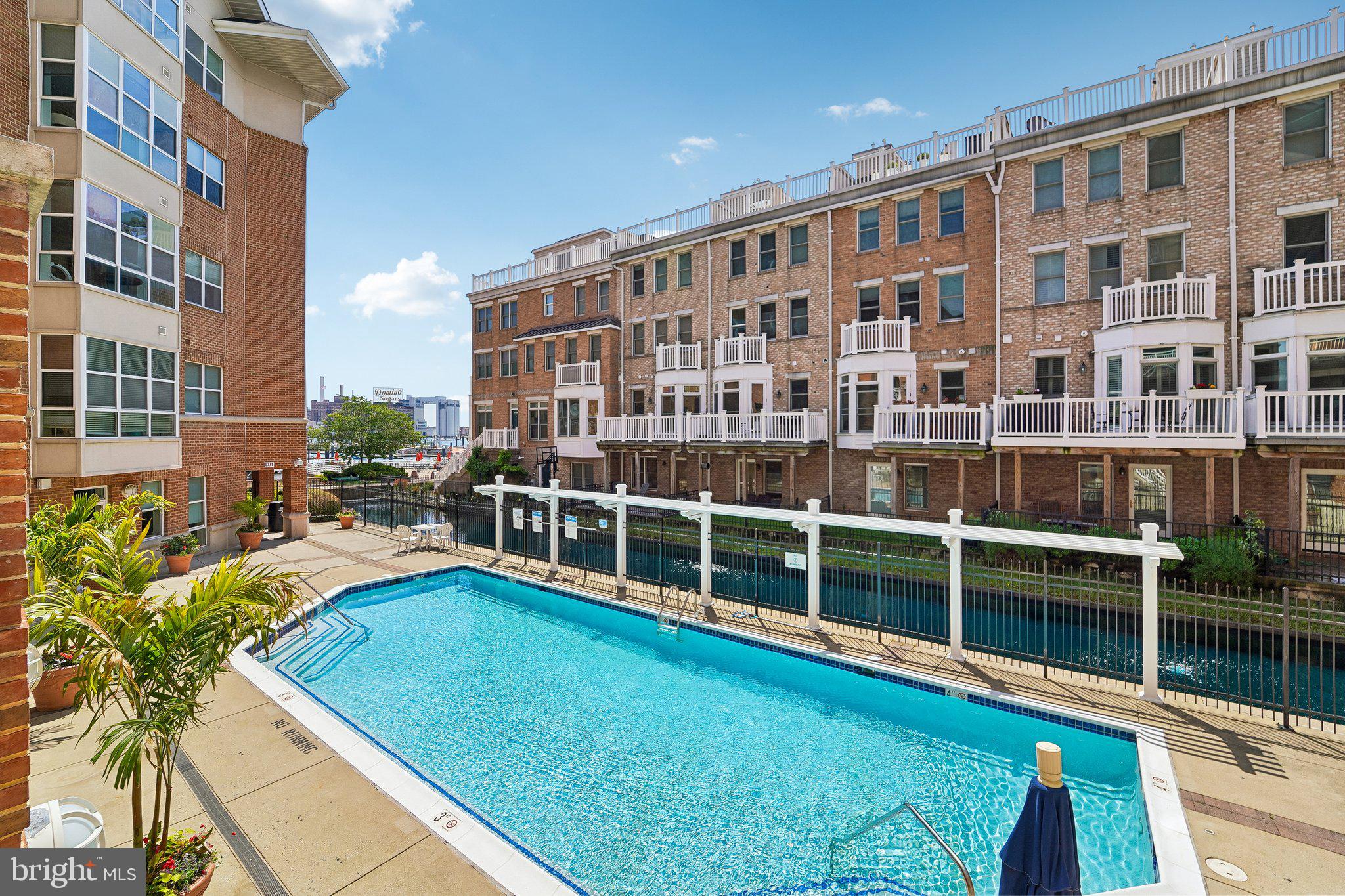 PIERSIDE AT HARBORVIEW - Residential