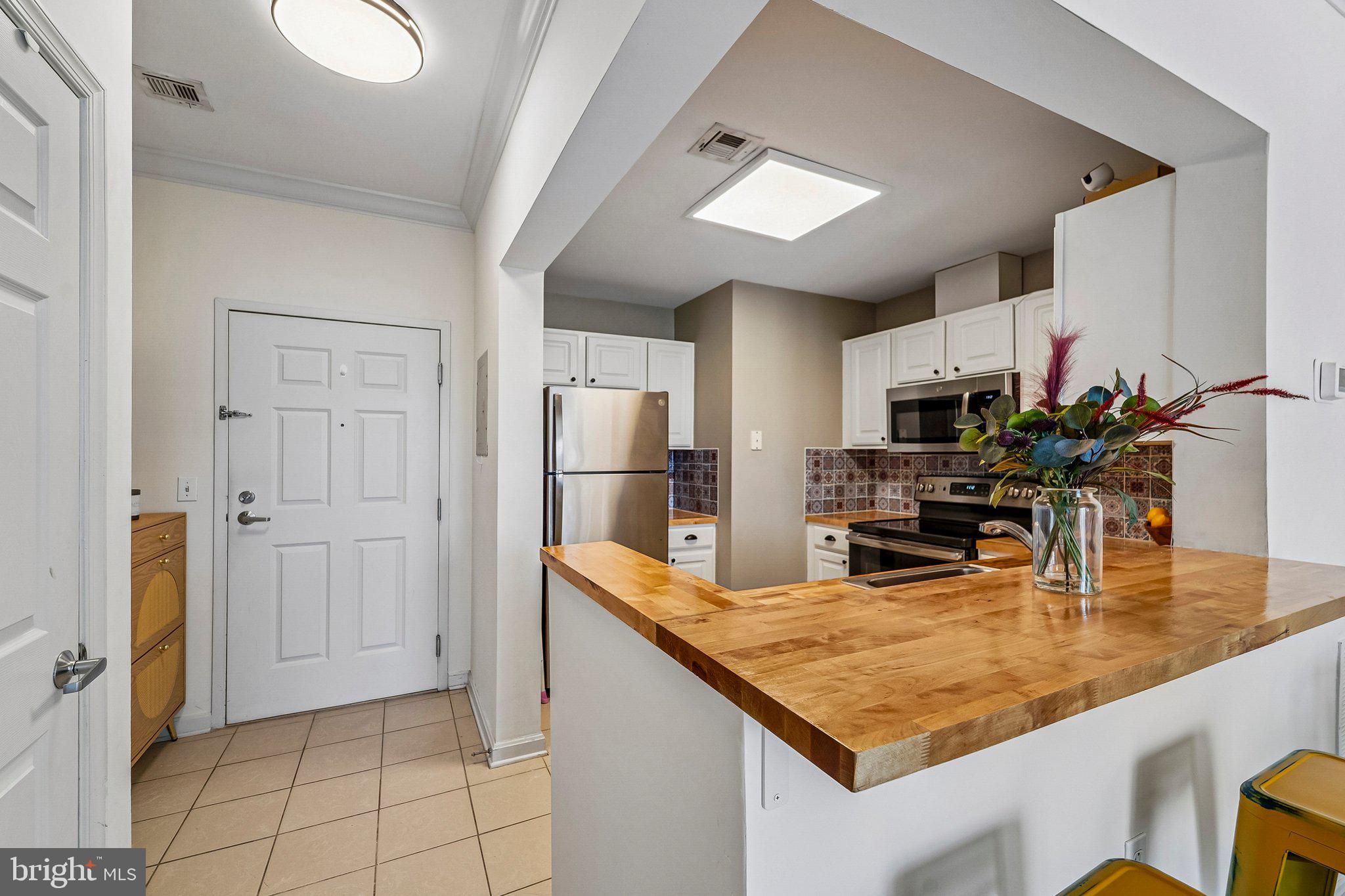 PIERSIDE AT HARBORVIEW - Residential