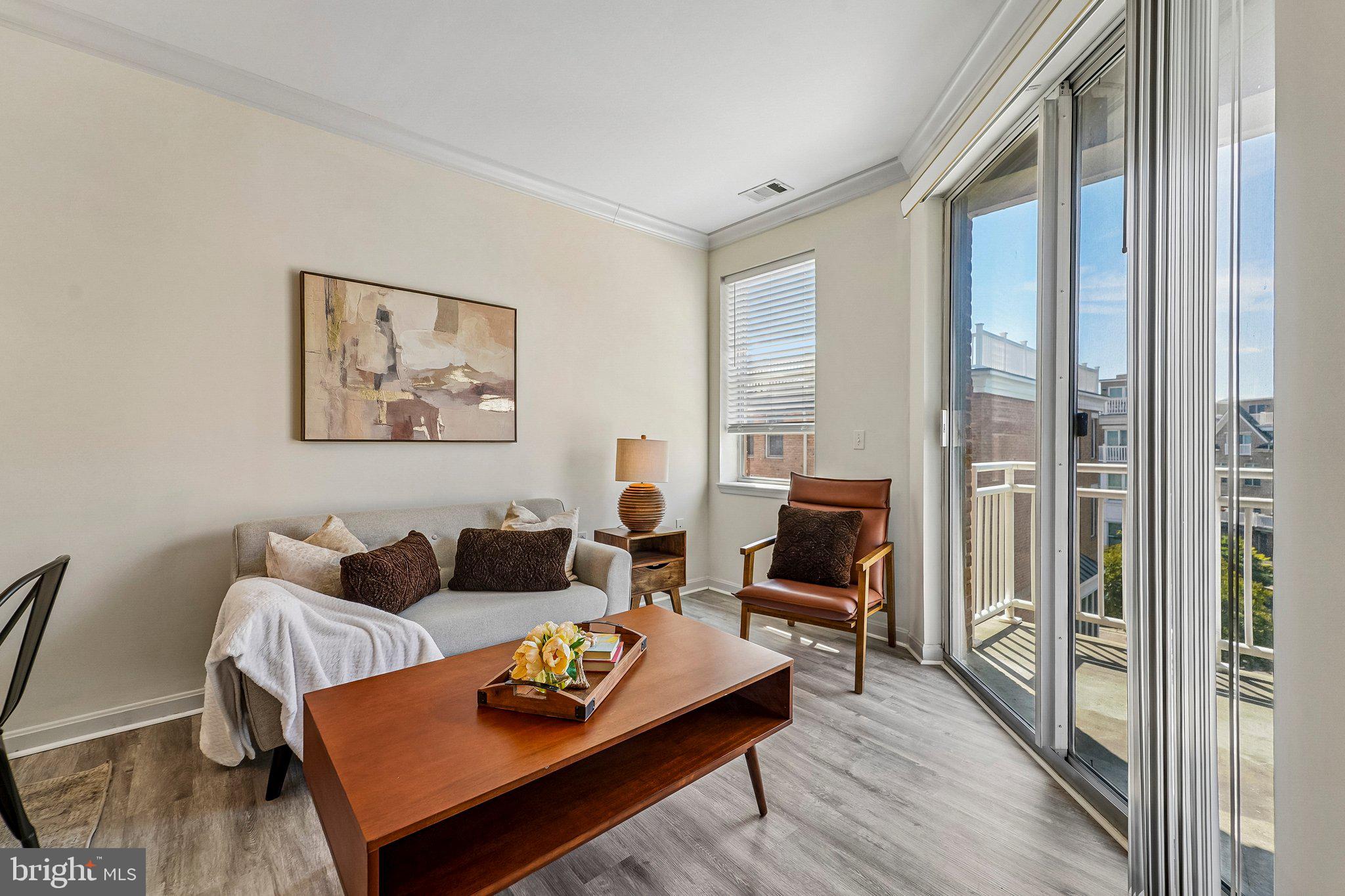 PIERSIDE AT HARBORVIEW - Residential
