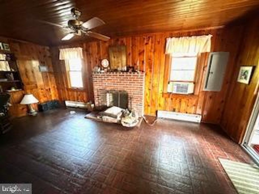 Photo of 3 E King Street, FENWICK ISLAND, DE 19944 (MLS # DESU2100686)