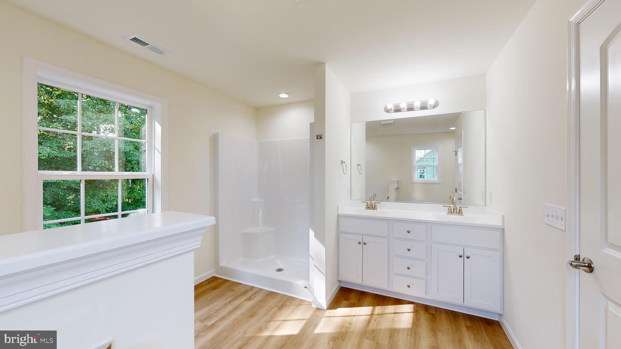 ST GEORGES CROSSING - Residential