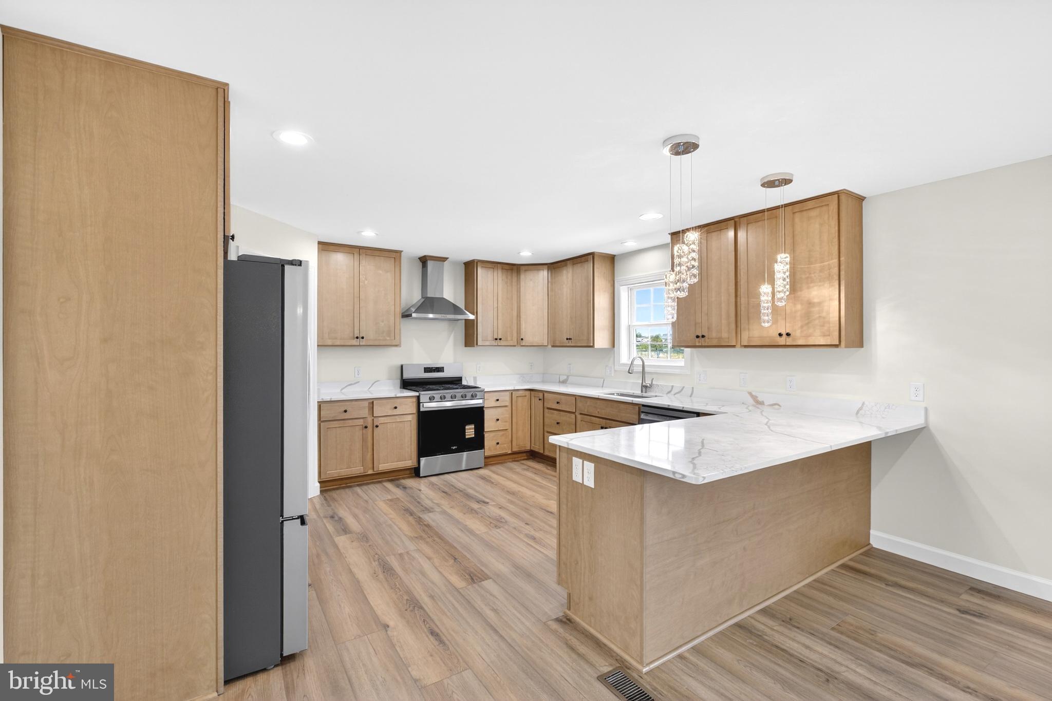 ST GEORGES CROSSING - Residential