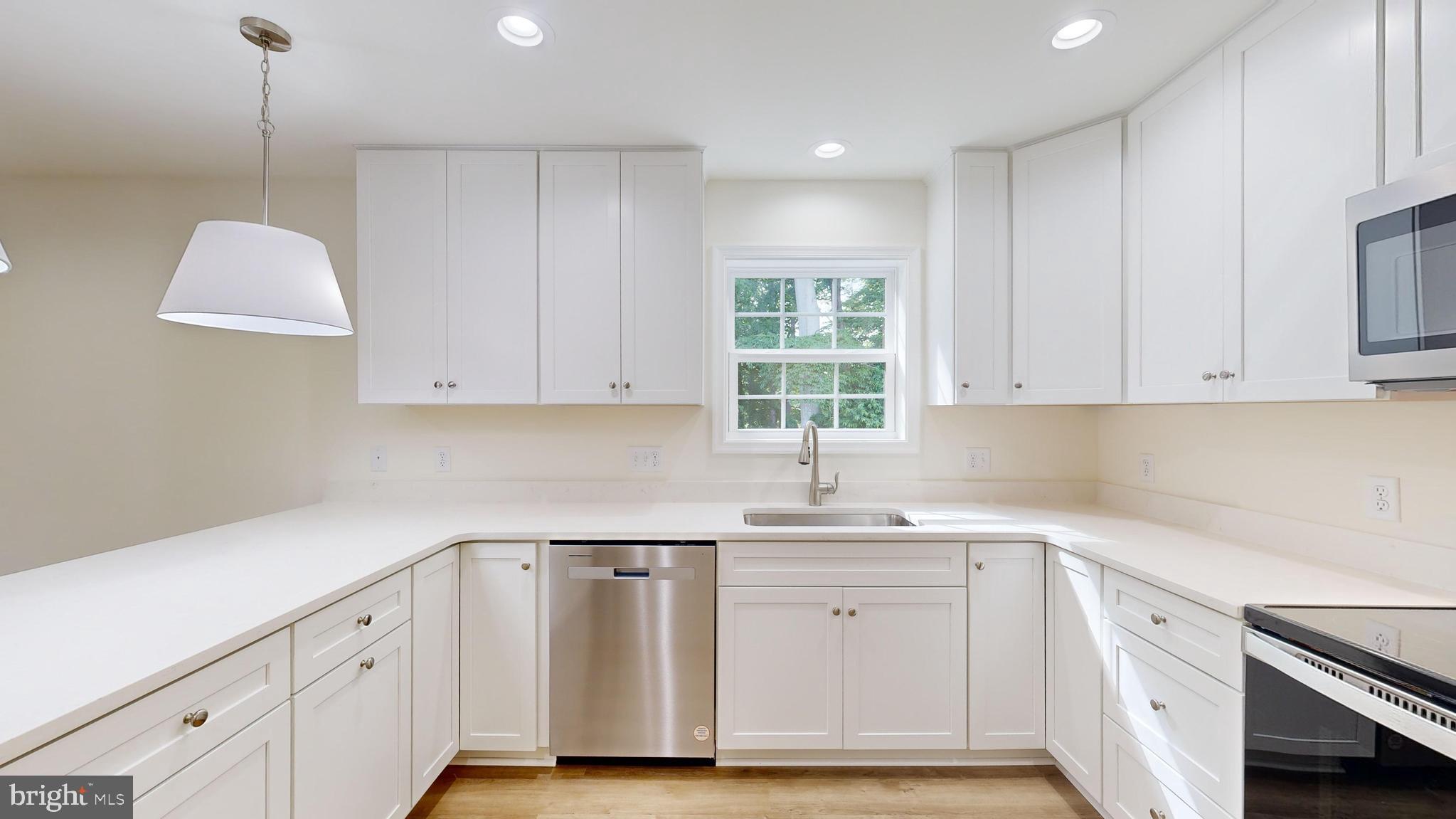 ST GEORGES CROSSING - Residential